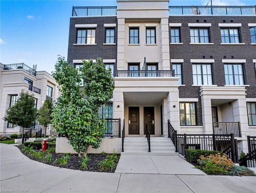 532-657 Cricklewood Dr, Mississauga, ON, L5G0B8 | Card Image