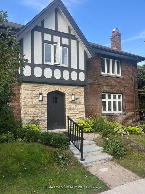 27 Oakview Ave, Toronto, ON, M6P3J3 | Card Image