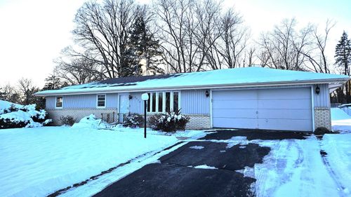 4413 Box Elder Ln, Rockford, IL, 61109-3142 | Card Image