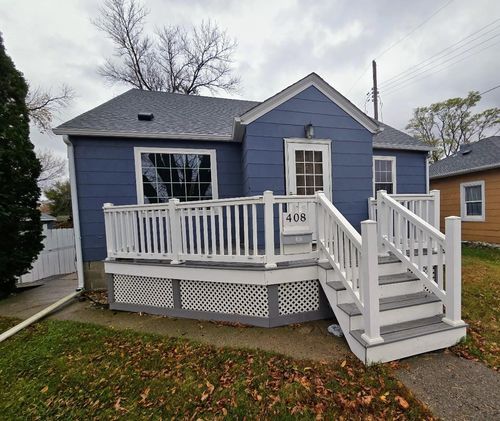 408 2nd St Ne, Pipestone, MN, 56164-1905 | Card Image