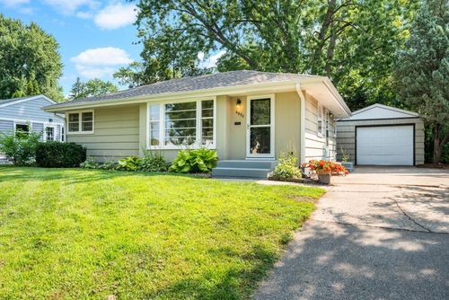 6835 11th Ave S, Richfield, MN, 55423-2602 | Card Image