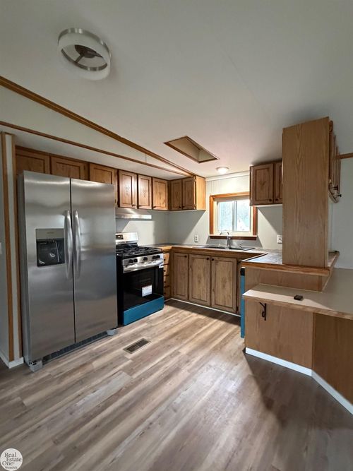 7957 Marsh Rd, Cottrellville, MI, 48039-3211 | Card Image