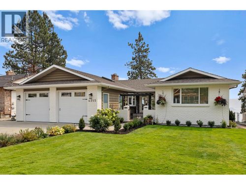 4215 6th Ave, Peachland, BC, V0H1X5 | Card Image