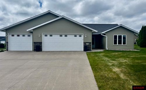 710 Dover Ct, Saint Peter, MN, 56082-1781 | Card Image