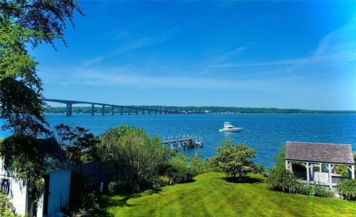 213 Seaside Dr, Jamestown, RI, 02835-3050 | Card Image