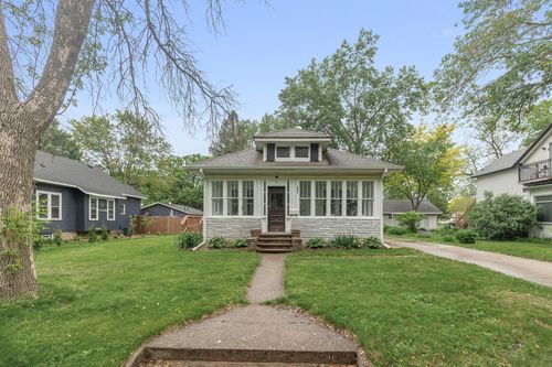 109 S Dallas St, River Falls, WI, 54022-2202 | Card Image