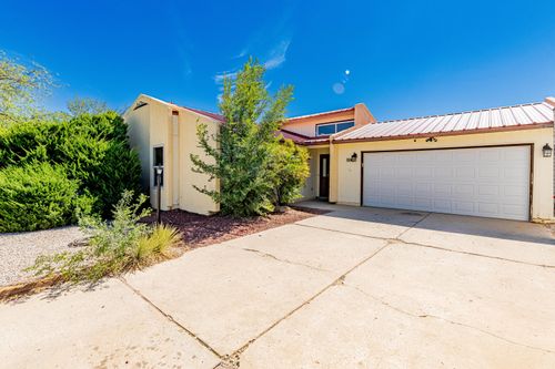 84 Dakota Morning Rd Ne, Rio Rancho, NM, 87124-2516 | Card Image