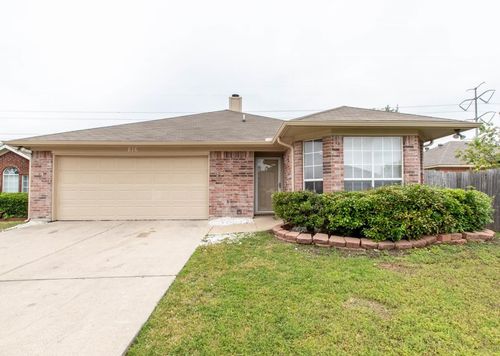 816 W Colony Dr, Arlington, TX, 76001-8325 | Card Image