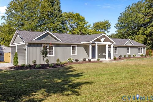 8323 Raven Run Dr, Mechanicsville, VA, 23111-6558 | Card Image