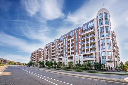 607-2470 Prince Michael Dr, Oakville, ON, L6H0G9 | Card Image