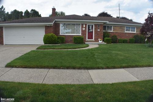 23113 S Rosedale Court, St Clair Shores, MI, 48080 | Card Image