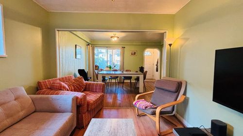 1571 Rupert St, North Vancouver, BC, V7J1G3 | Card Image