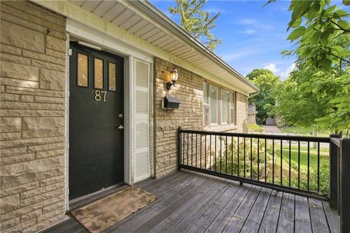 87 Radford St, Hamilton, ON, L8S3E5 | Card Image