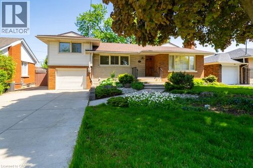 7-47 Westminster Avenue, Hamilton, ON, L9C4L8 | Card Image