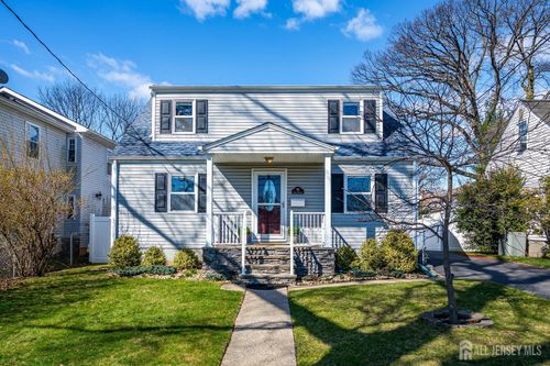 41 Lake Ave, Metuchen, NJ, 08840-2654 | Card Image