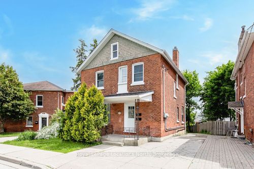 37 Ross St, Barrie, ON, L4N1G1 | Card Image