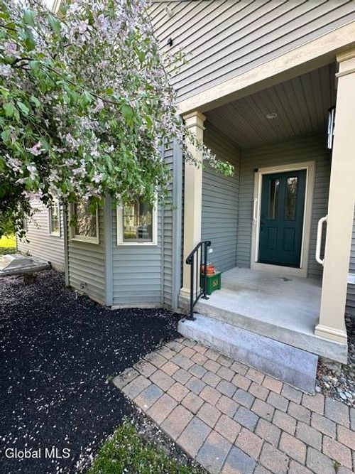 63 Fathers Way, Slingerlands, NY, 12159-3028 | Card Image
