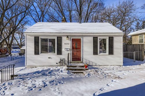 8232 Wentworth Ave S, Bloomington, MN, 55420-2248 | Card Image