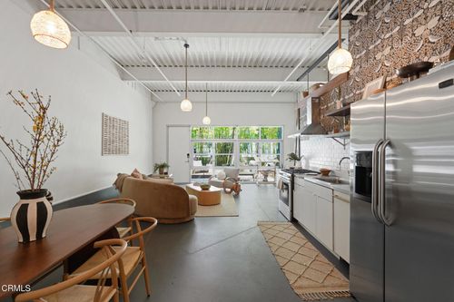 unit-107-1010 Sycamore Ave, South Pasadena, CA, 91030-6136 | Card Image