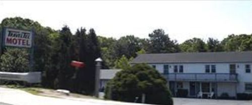 137 Post Rd, Westerly, RI, 02891-2673 | Card Image