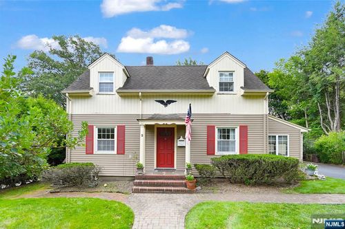 15 W Park Ave, Park Ridge, NJ, 07656-1917 | Card Image