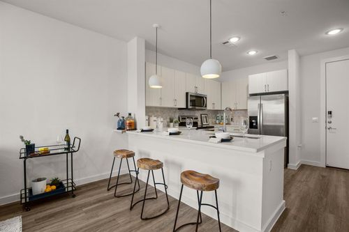 apt-307-6324 N Lamar Blvd, Austin, TX, 78752-4079 | Card Image