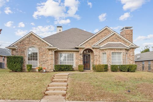 4011 Kentshire Ln, Dallas, TX, 75287-5015 | Card Image