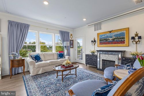 1-b-12880 Mosaic Park Way, HERNDON, VA, 20171 | Card Image