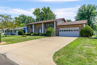 1936 Eastbrook Cir, House other with 4 bedrooms, 2 bathrooms and null parking in MOBERLY MO | Image 3