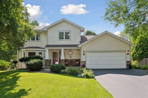 18949 Nature Ln, Eden Prairie, MN, 55346-4033 | Card Image