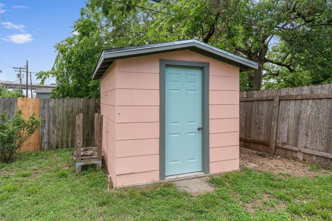 8303 Lazy Ln, House other with 3 bedrooms, 2 bathrooms and null parking in Austin TX | Image 33