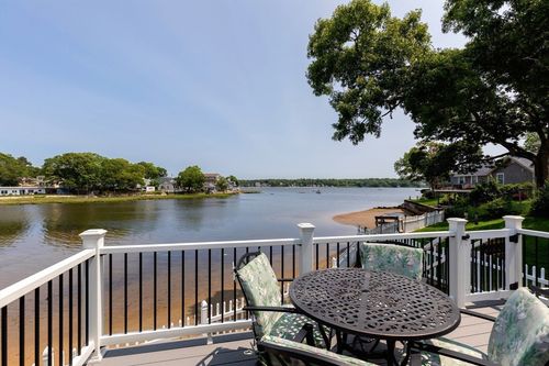 62 Pinehurst Dr, Wareham, MA, 02571-2096 | Card Image