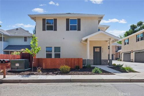 8389 Amapoa, Atascadero, CA, 93422 | Card Image