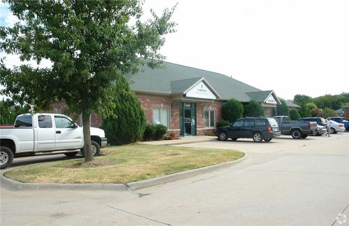 72 W Sunbridge Dr, Fayetteville, AR, 72703-1822 | Card Image