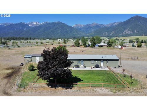 14486 Hunt Mountain Ln, Baker City, OR, 97814-8203 | Card Image