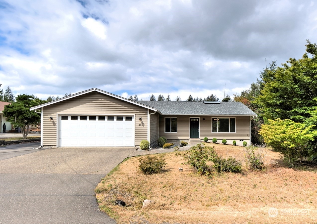 Penzance Rd, Shelton, WA 98584