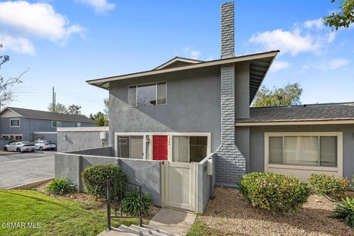 1760 E Avenida De Las Flores, Thousand Oaks, CA, 91362 | Card Image