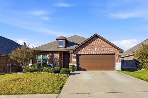 402 Shirley Dr, Alvarado, TX, 76009-2683 | Card Image