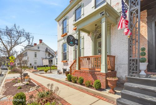 22 S Main St, Allentown, NJ, 08501-1610 | Card Image