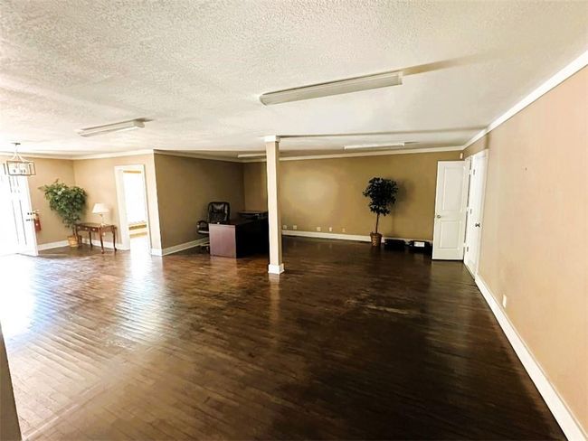 1314 Us 41 N, Home with 0 bedrooms, 0 bathrooms and 8 parking in Calhoun GA | Image 6