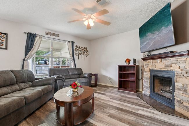 2101 Barnett Dr, House other with 4 bedrooms, 2 bathrooms and 1 parking in Cedar Park TX | Image 6