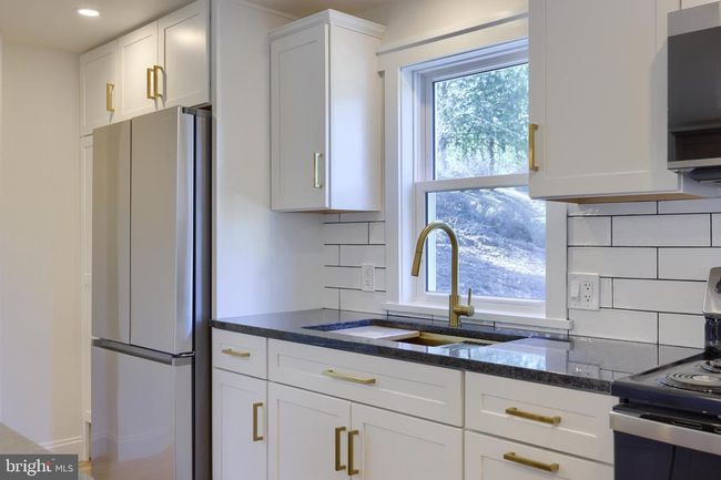 3584 New Holland Rd, House other with 4 bedrooms, 2 bathrooms and null parking in MOHNTON PA | Image 17