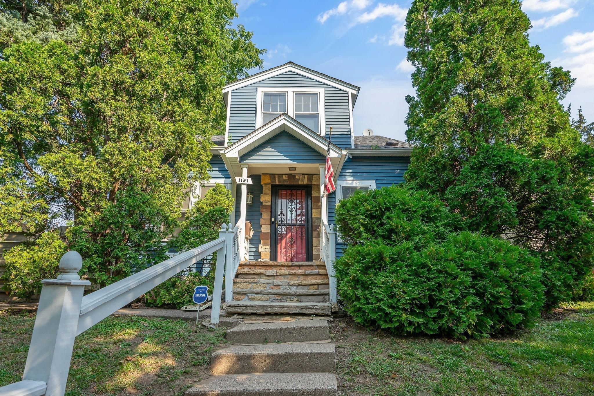 5th St, Saint Paul, MN 55106
