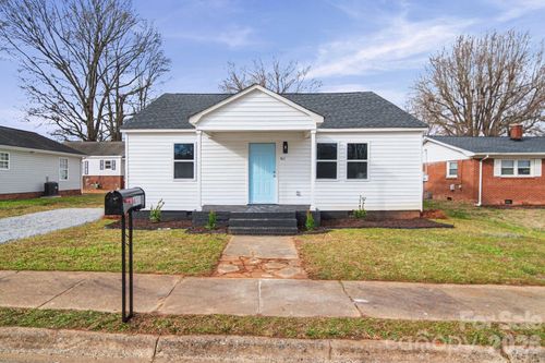 411 N Mulberry St, Cherryville, NC, 28021-2449 | Card Image