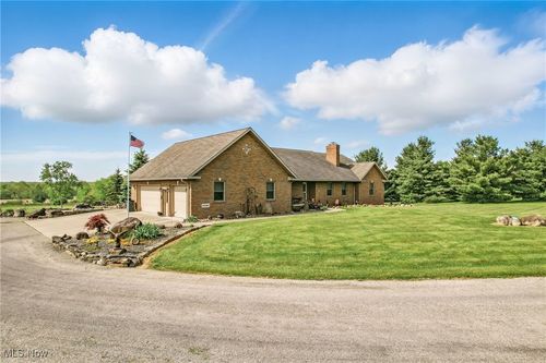 12094 Snode St Ne, Alliance, OH, 44601-9665 | Card Image