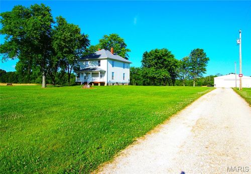 30665 Gerard Dr, Warrenton, MO, 63383-4733 | Card Image