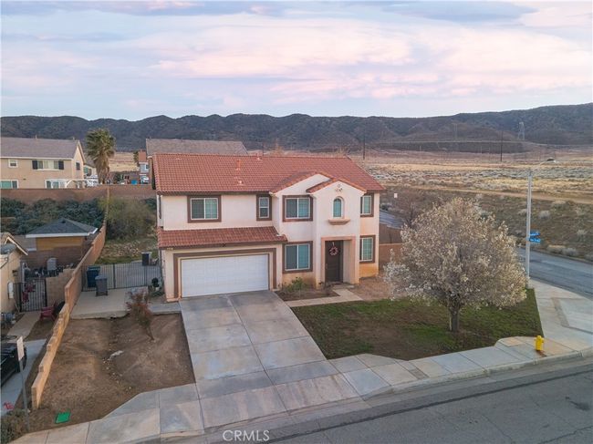 7556 W Avenue L11, House other with 5 bedrooms, 3 bathrooms and 2 parking in Lancaster CA | Image 26