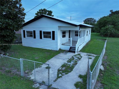38172 S Georgia Ave, Avon Park, FL, 33825-4803 | Card Image