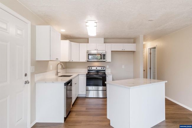 548 Erik Pl, House other with 3 bedrooms, 1 bathrooms and 1 parking in Jefferson OR | Image 11