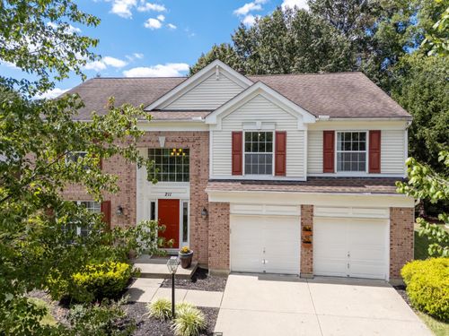 211 Silver Fox Ct, Loveland, OH, 45140-5401 | Card Image